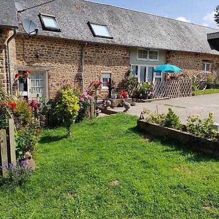 Apartament Les Petits Champs Buais-les-Monts Zewnętrze zdjęcie