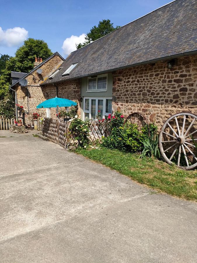Apartament Les Petits Champs Buais-les-Monts Zewnętrze zdjęcie